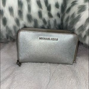 Micheal Kor wallet